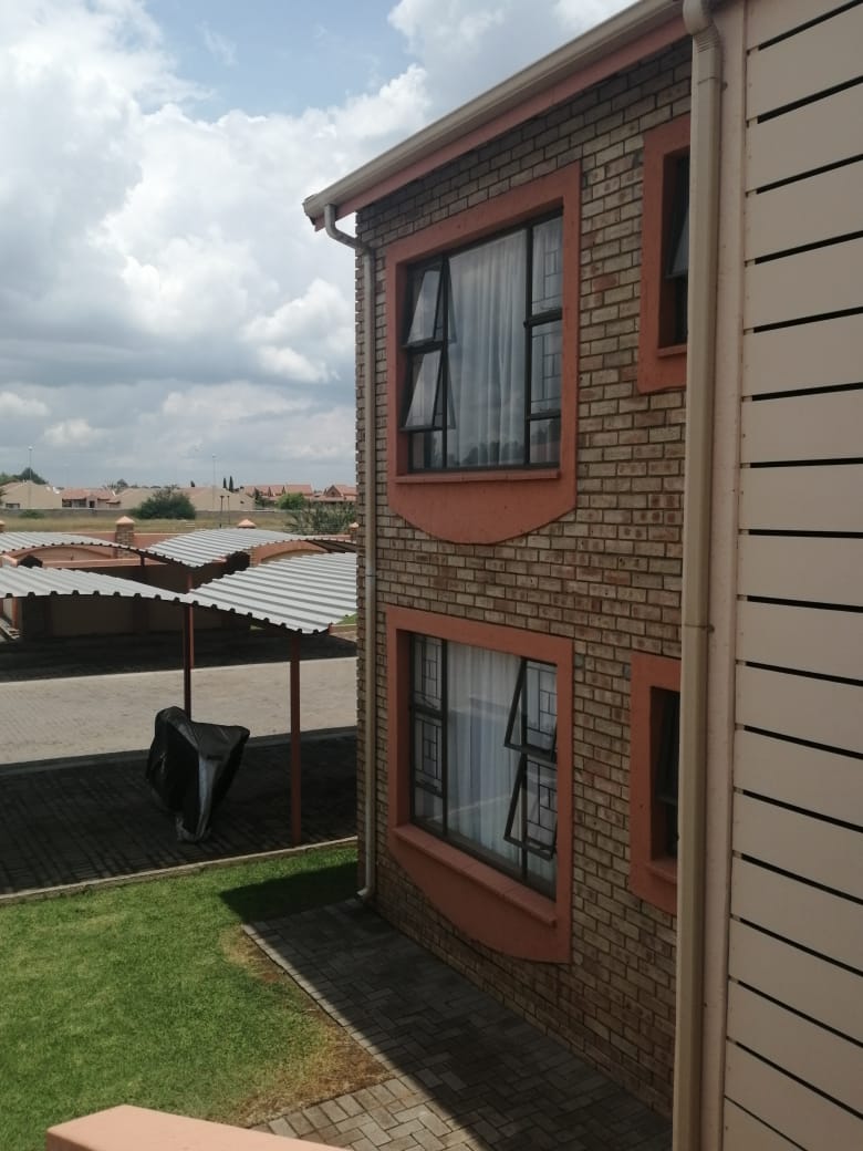 To Let 2 Bedroom Property for Rent in Vaalpark Free State